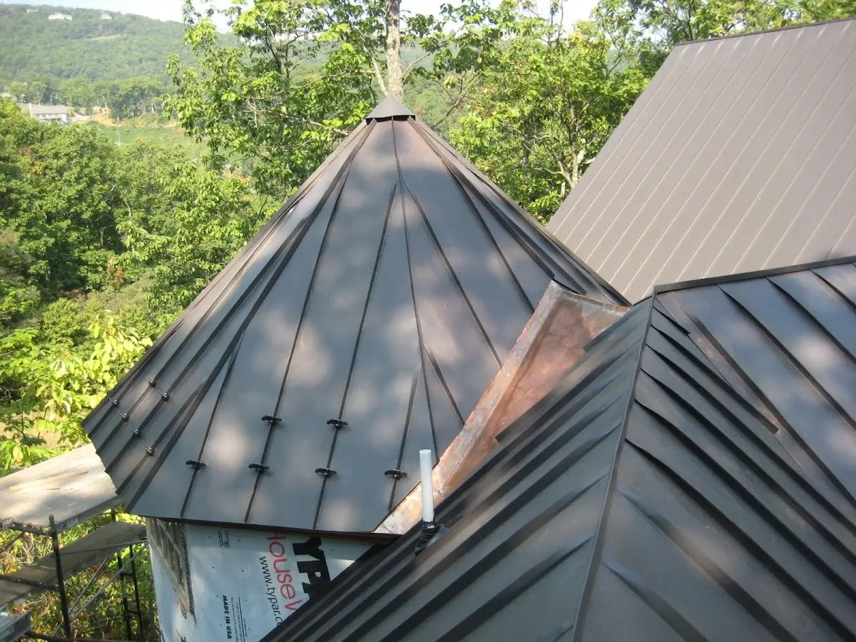 Professional Roof Tarp Installation by Craftsman Roofing in Paper Mills